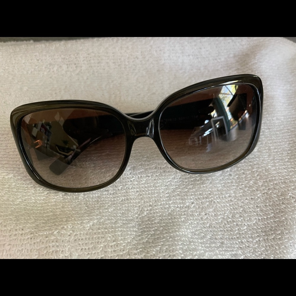 Tory Burch sun glasses